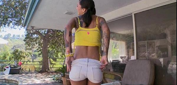  Bonnie Rotten is the unchallenged squirting anal queen!